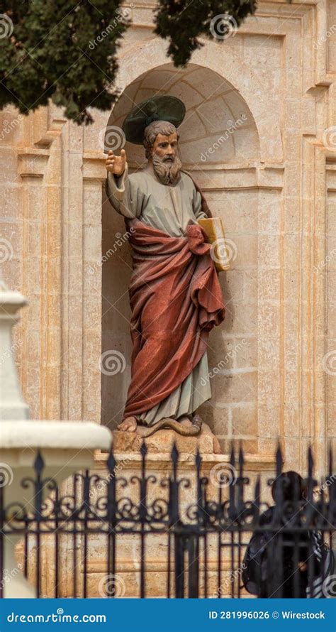 Dettaglio della statua di San Paolo di Michelangelo