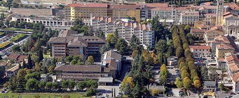 Panoramica esterna dell'Ospedale Sacro Cuore Don Calabria di Negrar