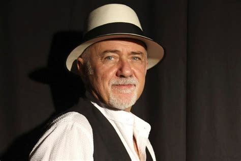 Ritratto fotografico di Giorgio Faletti