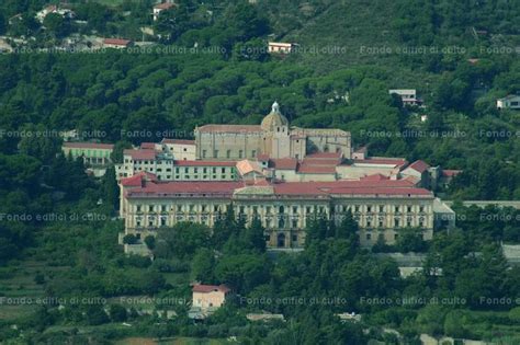 Veduta aerea o pianta dell'Abbazia di San Martino delle Scale