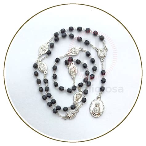 rappresentazione iconografica della Madonna Addolorata con i sette dolori