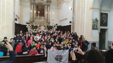 Bambini e ragazzi dell'Azione Cattolica di Monterosso Almo durante la Festa del Ciao