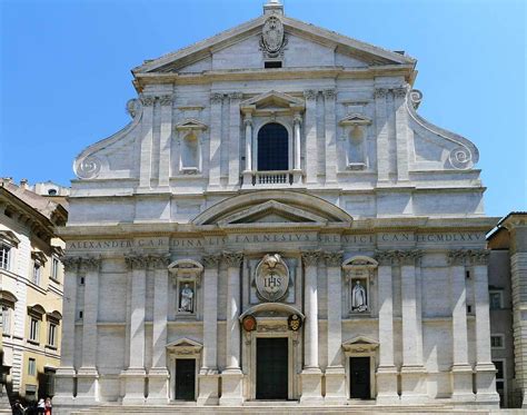 Facciata della Chiesa del Gesù a Roma