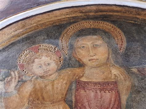 Affresco giottesco di Guglielmo degli Organi all'interno della chiesa