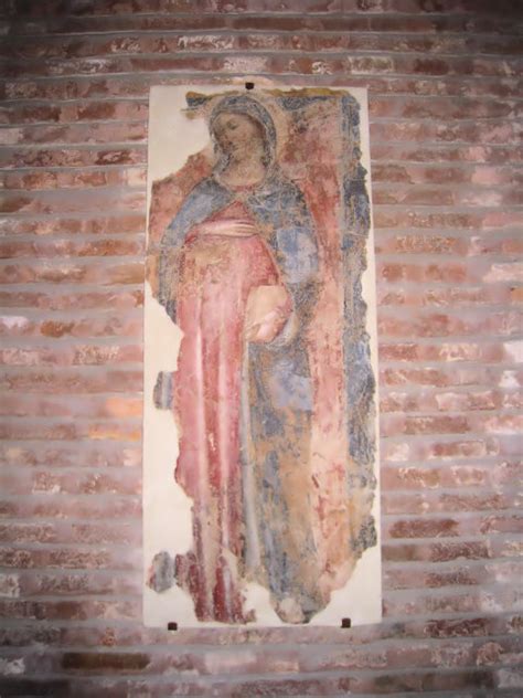 Dettaglio dell'affresco trecentesco della Madonna incinta nel Santuario di Santa Libera