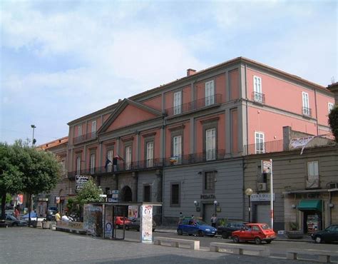 Palazzo Pinelli (Palazzo Palumbo) a Giugliano in Campania