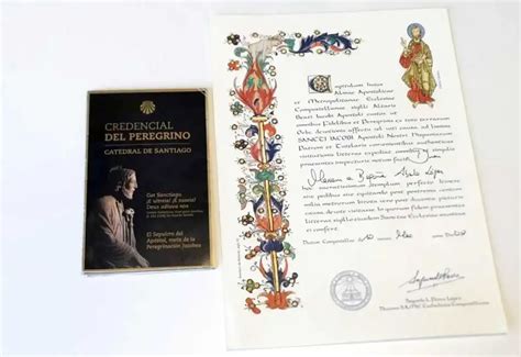 Credenziale del pellegrino con timbri e Compostela