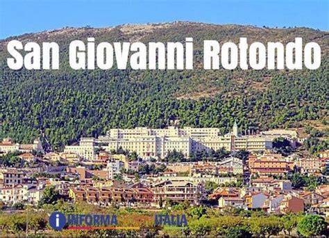 Mappa che evidenzia San Giovanni Rotondo e Pietrelcina in Italia